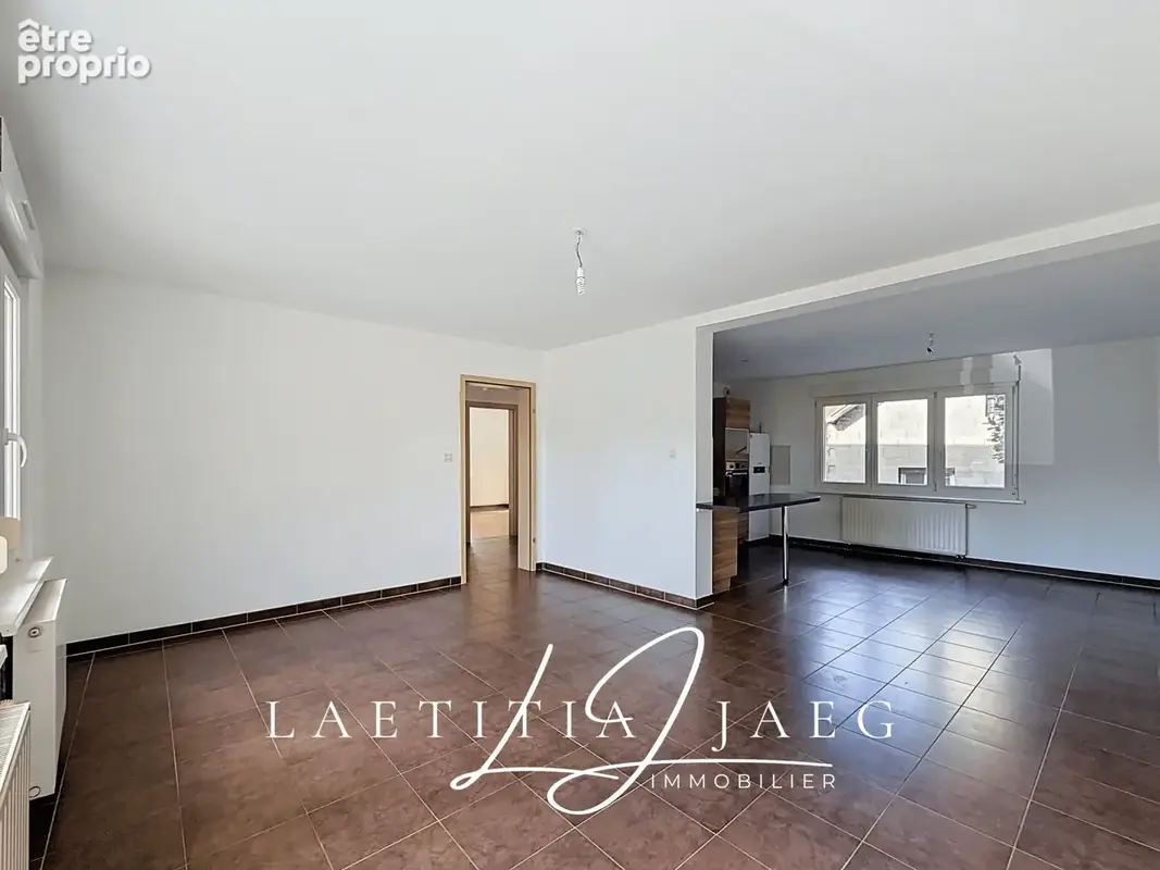 Fegersheim ?• appartement 3 pièces • 74 m2 • 2 chambres • 2 parkings • 2 caves - photo 2