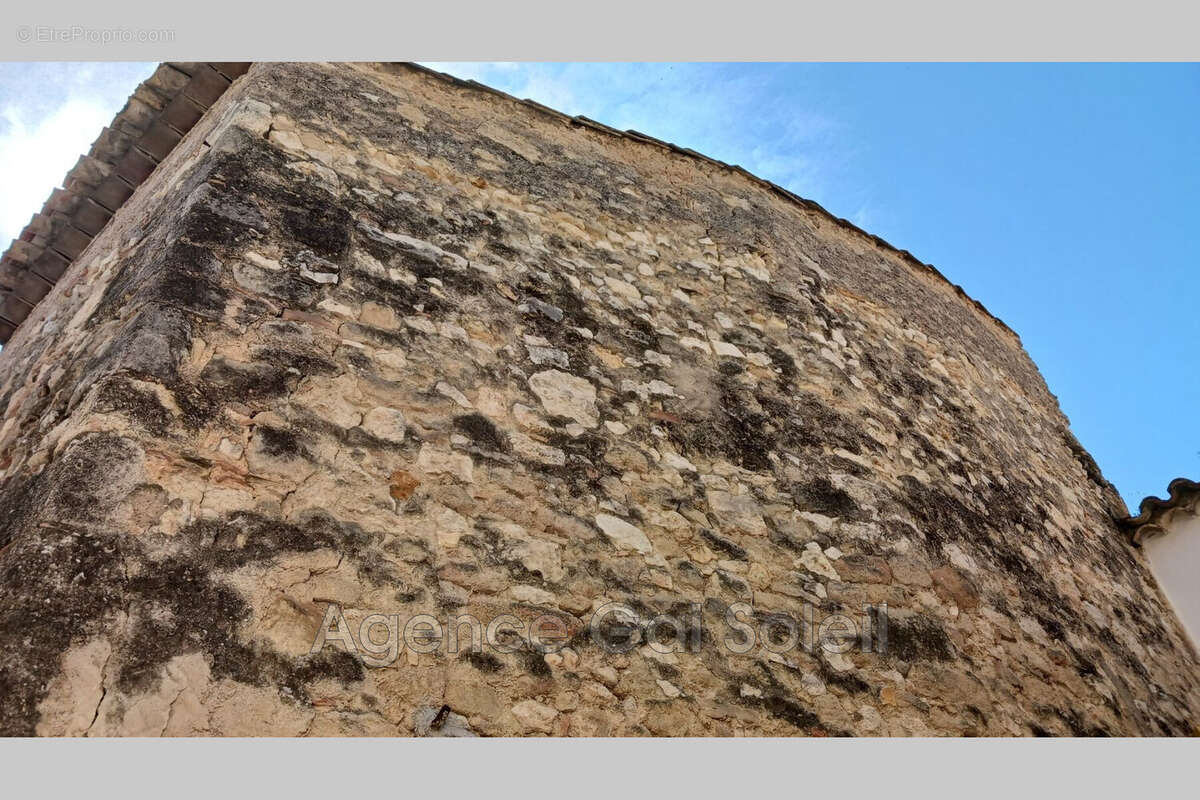 Maison à NISSAN-LEZ-ENSERUNE