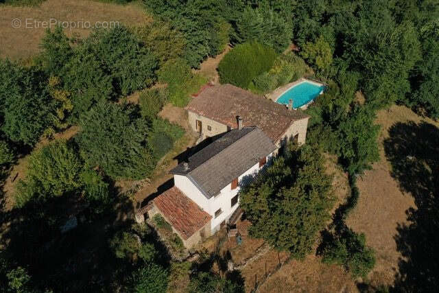 Maison à OLLIERGUES