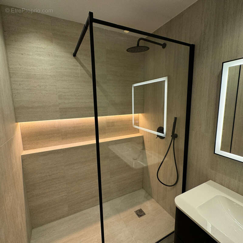 Appartement à PARIS-9E