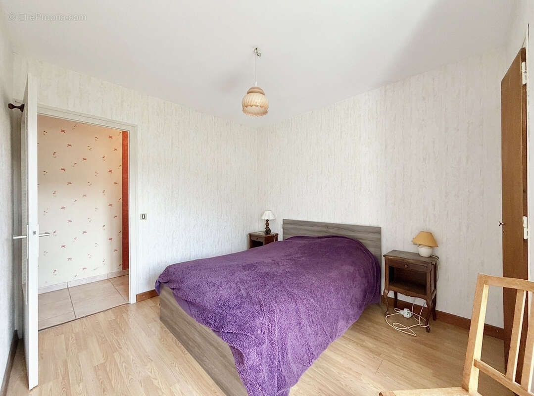 Appartement de type t3 bis de 90,7m2 a viuz en sallaz avec garage et jardin - photo 8
