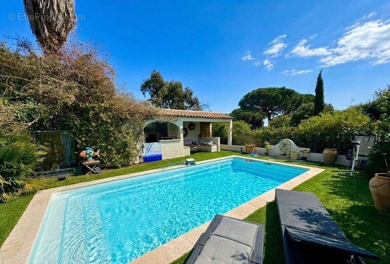 Maison à CAVALAIRE-SUR-MER