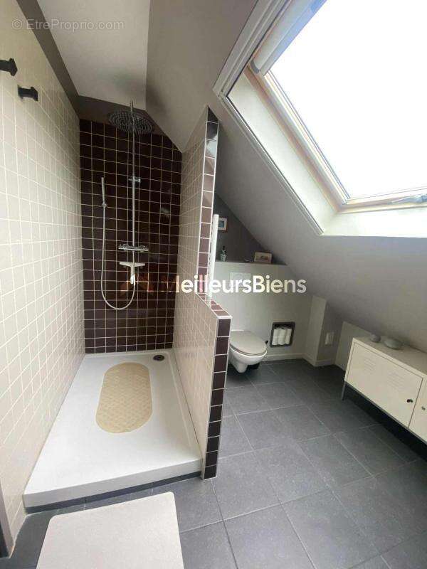 Maison à MERY-SUR-OISE