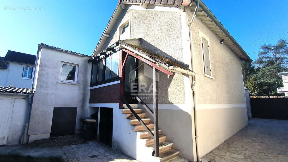 Maison à LA FERTE-ALAIS