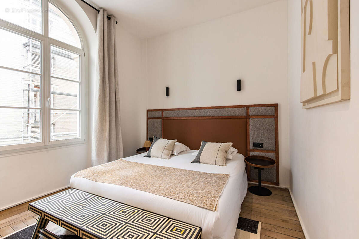 Appartement à PARIS-9E