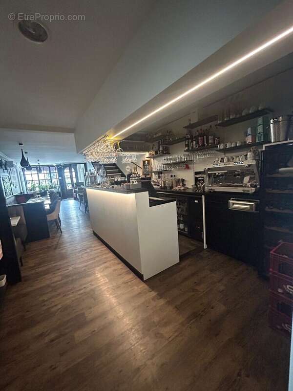 300 m² à Chalons-En-Champagne  - photo 8