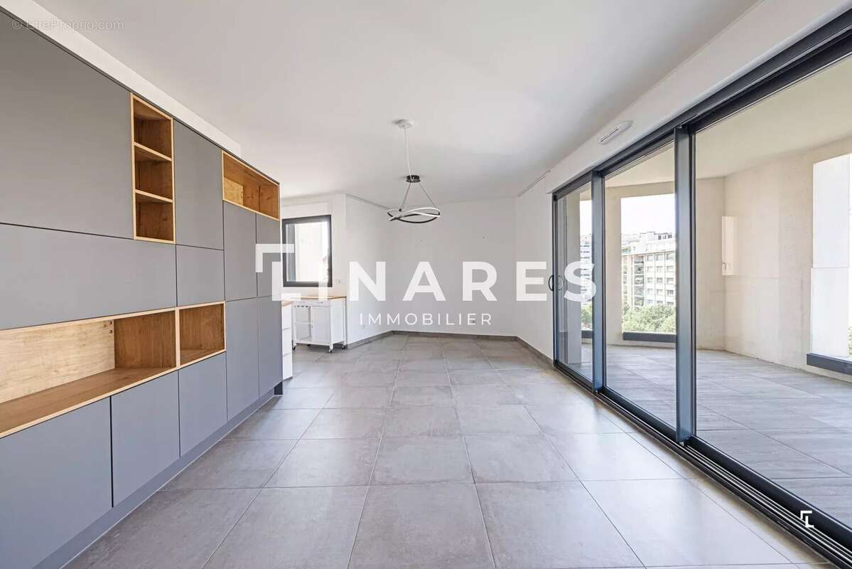 PRADO PRESTIGE - Appartement T4 de 81m2 - Terrasse de 18 m2 - 13008 PRADO - photo 5