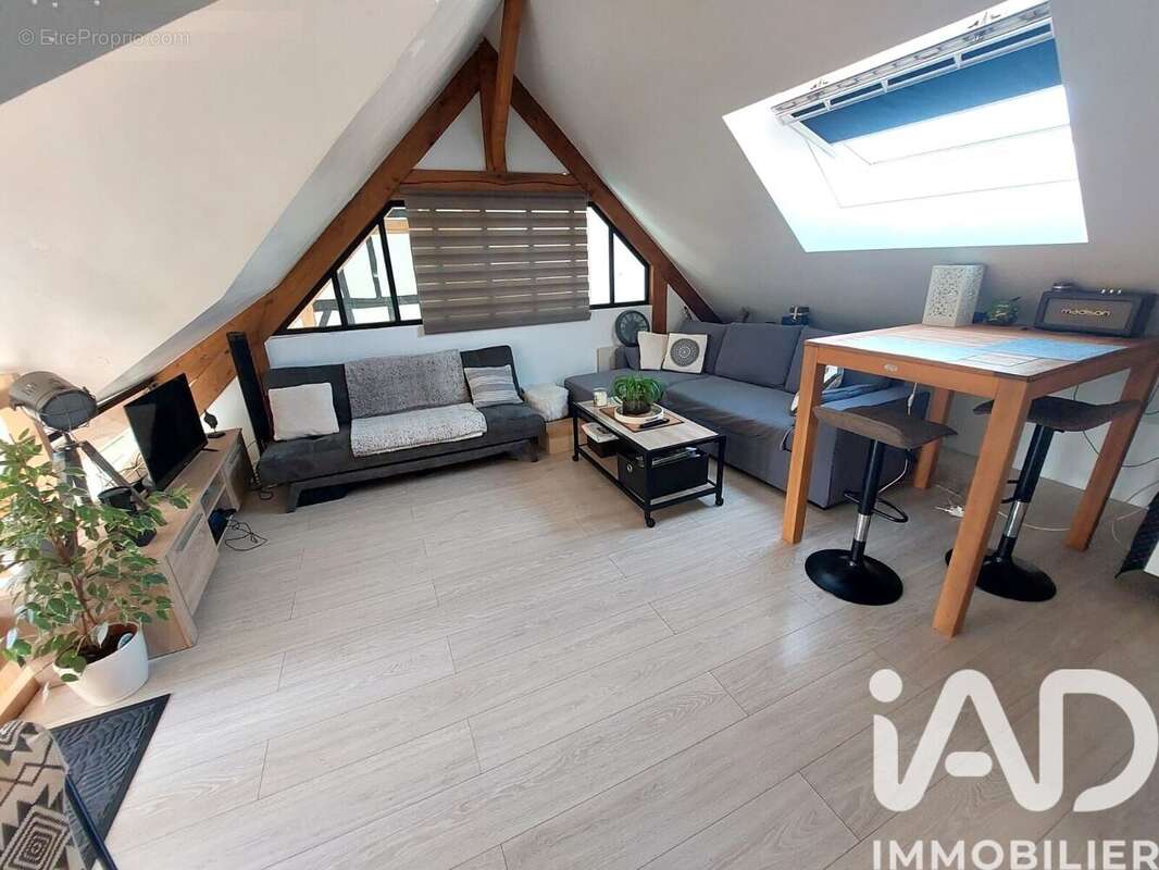 Maison 400 m² à Chavigny-Bailleul  - photo 9