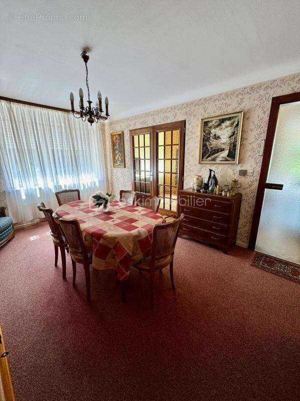  Sur les hauteurs de Creutzwald, en lisière de forêt – Maison familiale de 175 m² avec appartement indépendant et plus de 100 m² - photo 18