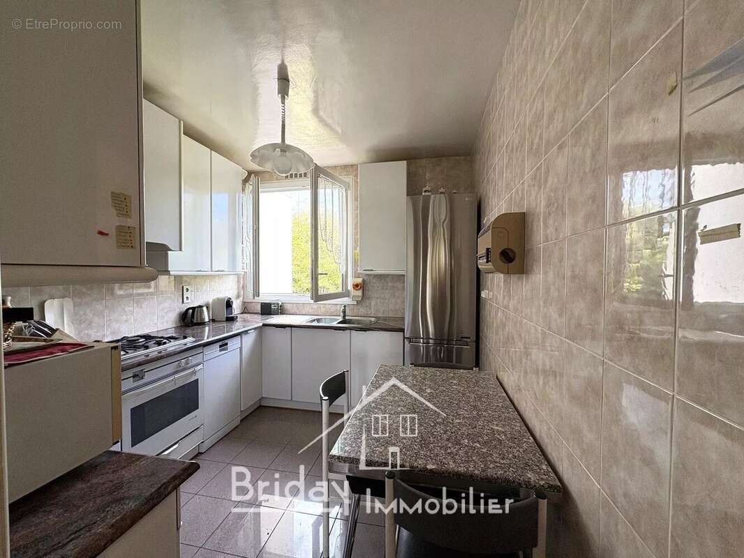 Appartement à TASSIN-LA-DEMI-LUNE