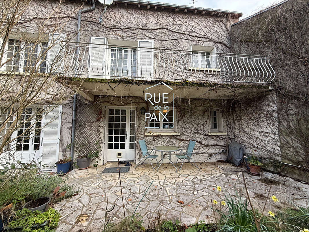 Maison à SAINT-GERVAIS-LES-TROIS-CLOCHERS