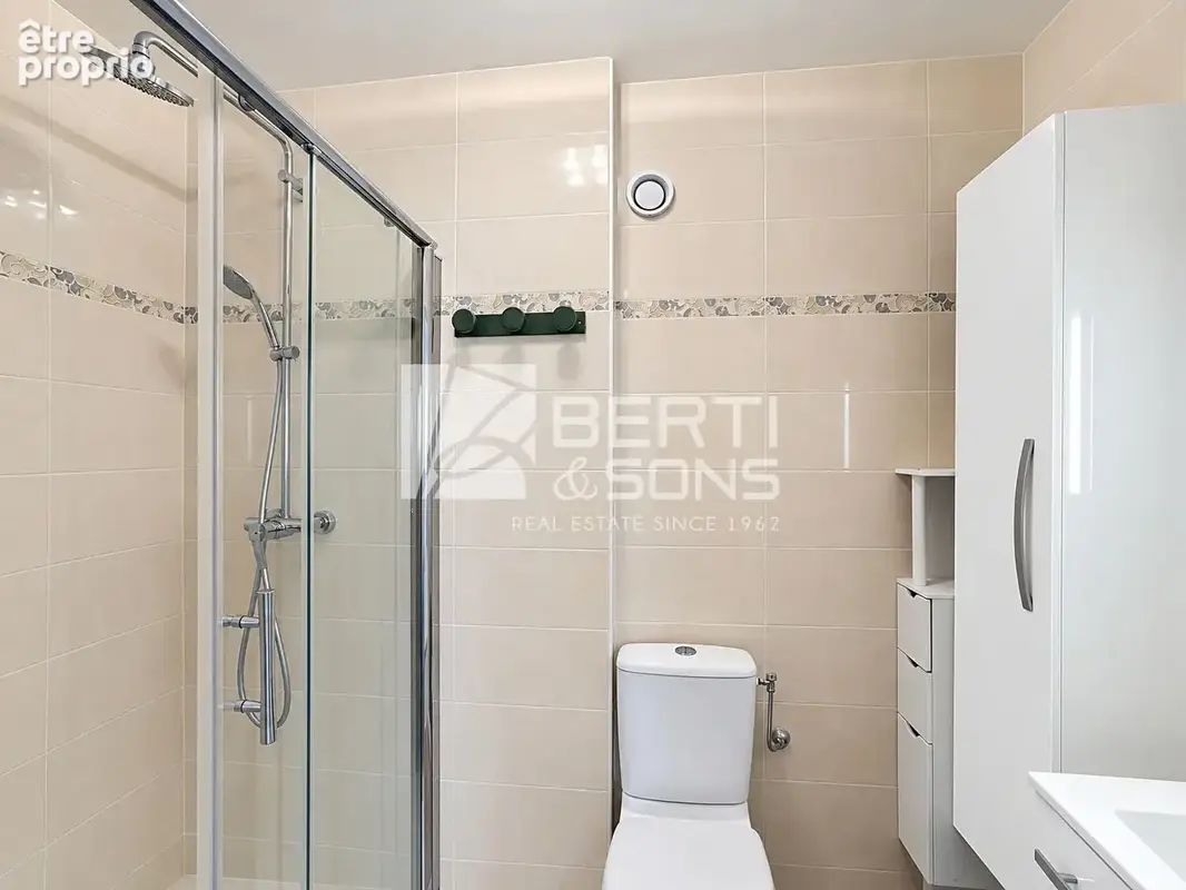 Magnifique appartement tres belle vue mer et montagne proche centre a pieds residence standing - piscine - photo 9