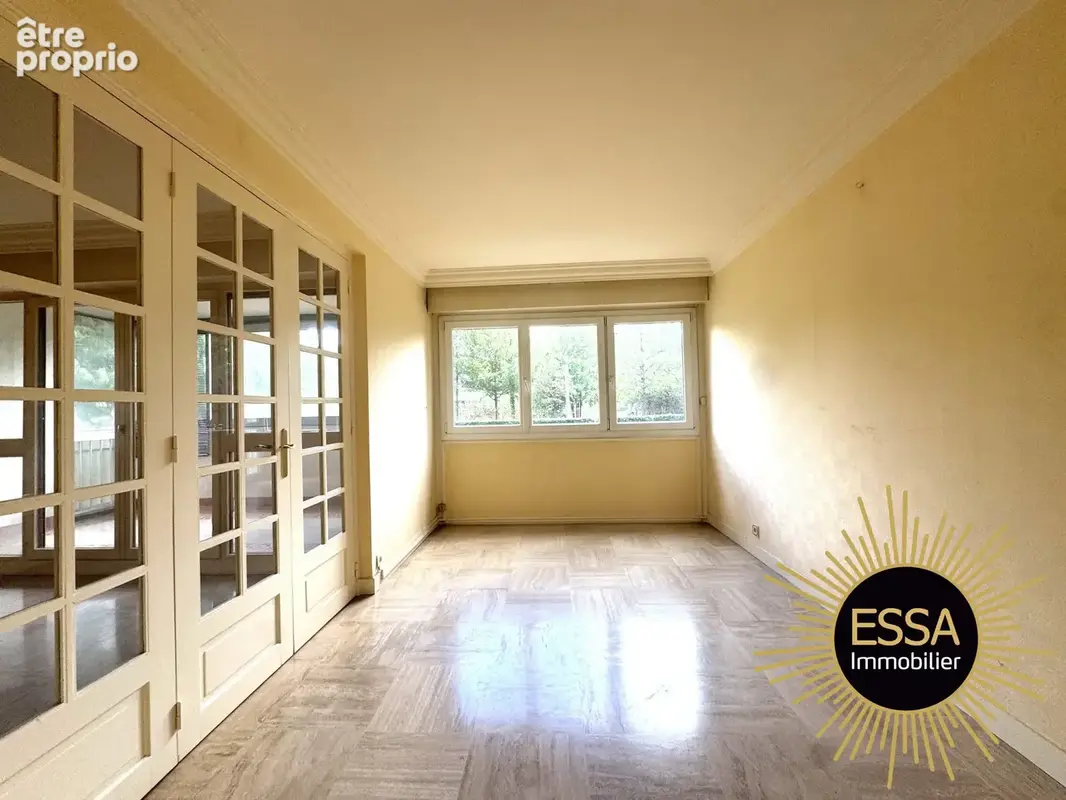 Appartement 4 pièces 87 m² à vendre à Velizy-Villacoublay (78140) - photo 3