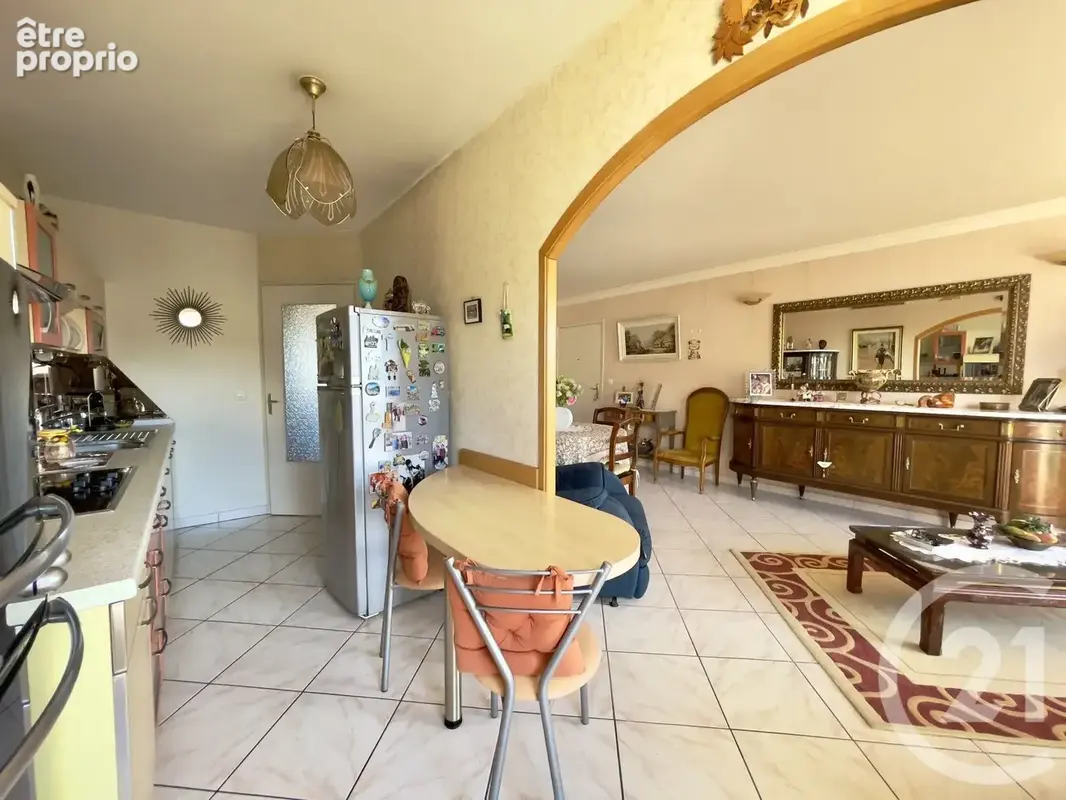 Appartement 3 pièces 72 m² à vendre à Villeurbanne (69100) - photo 8