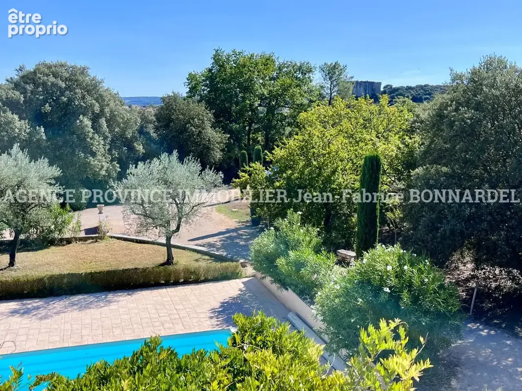 Maison 9 pièces 175 m² à vendre à Suze-La-Rousse (26790) - photo 2
