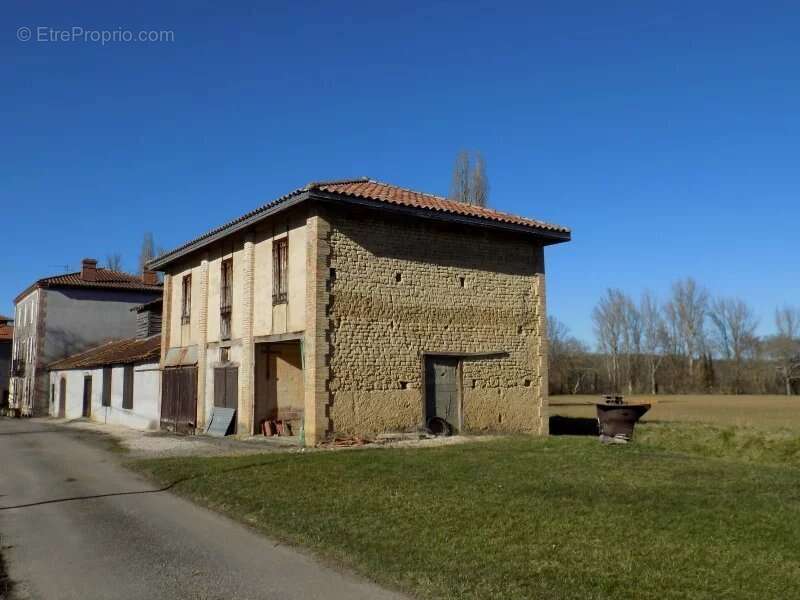 Maison à BOULOGNE-SUR-GESSE