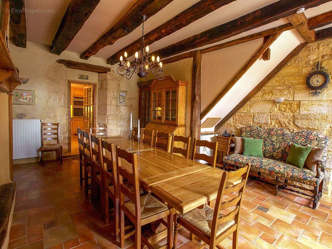 Maison à SAINT-CYPRIEN