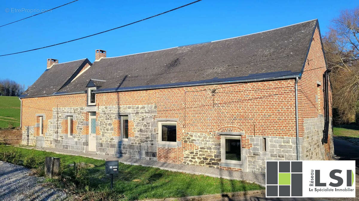 Maison à HON-HERGIES