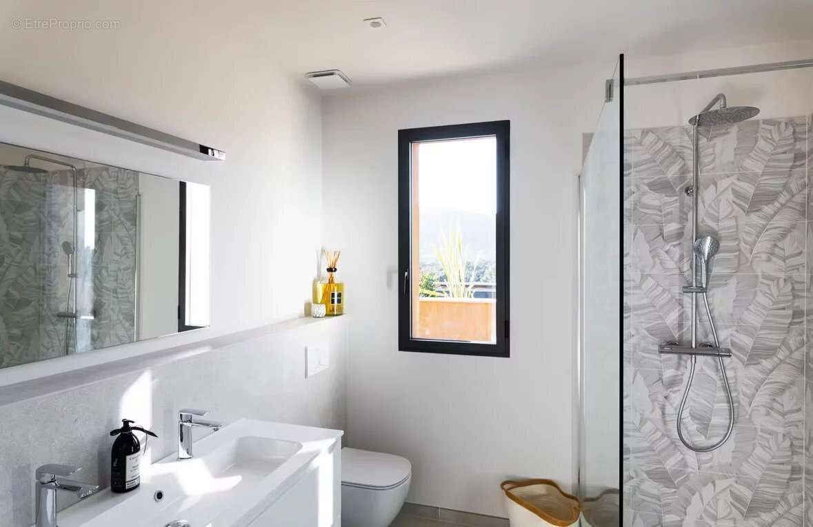 Maison à PORTO-VECCHIO