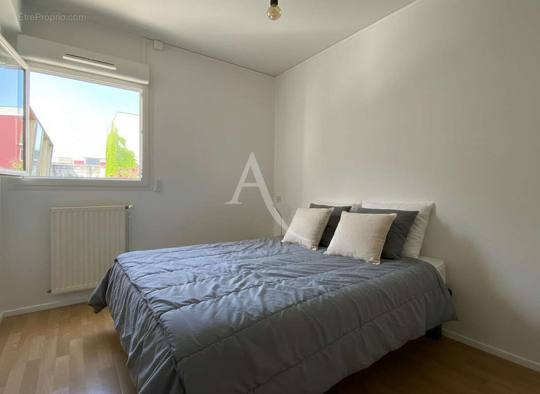 BORDEAUX  CHARTRONS - Appartement Bordeaux 2 pièces - photo 4