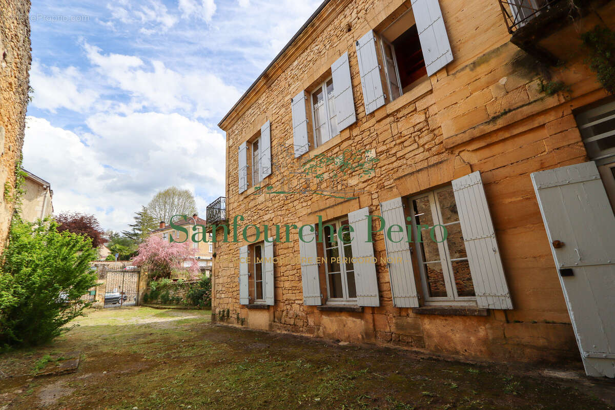 Appartement à SARLAT-LA-CANEDA