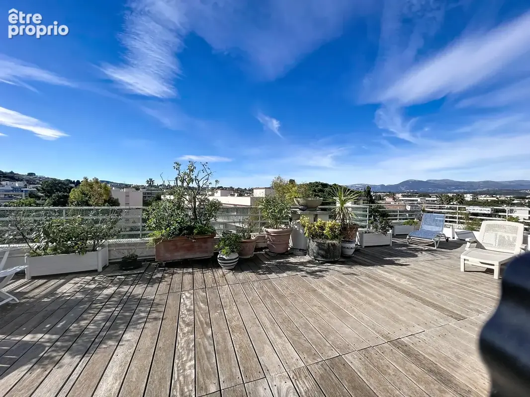 Antibes, Villa toit 154m2 avec vue mer latérale - photo 8