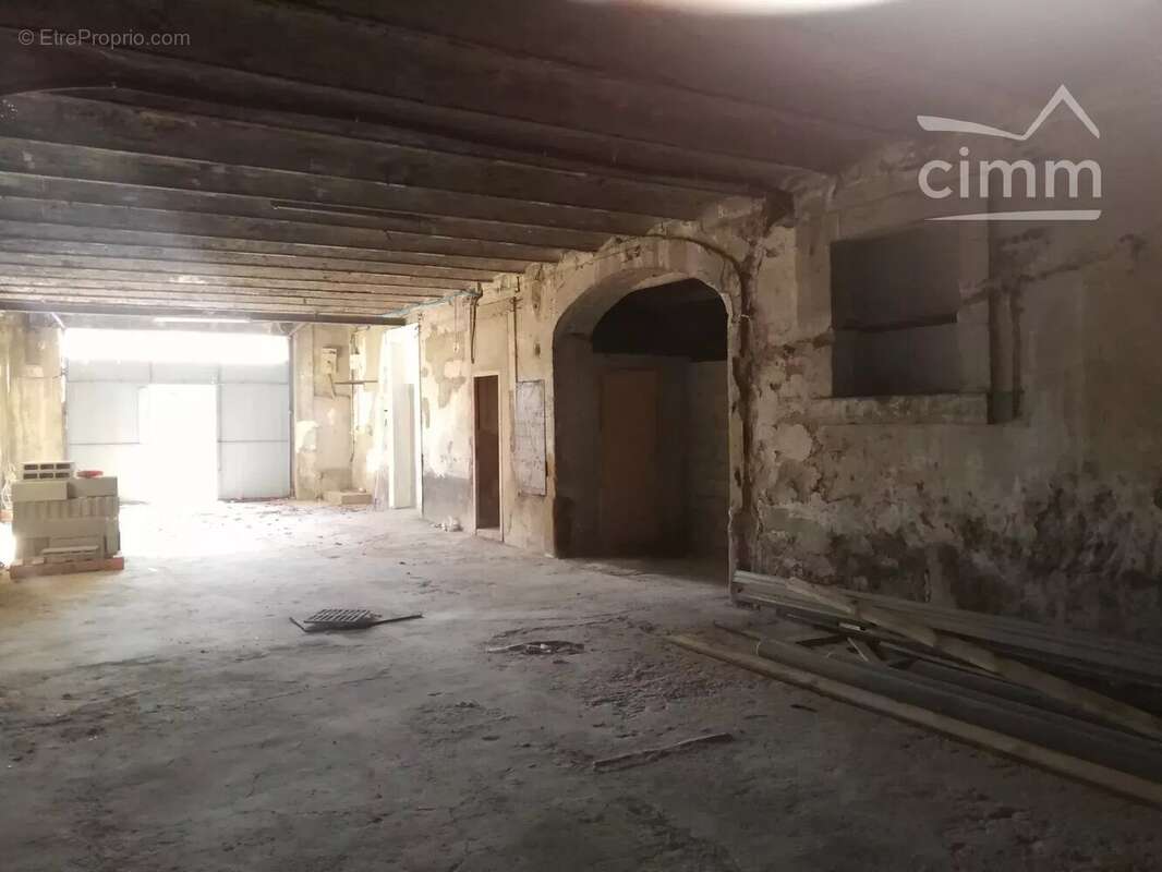 Commerce à BOURG-LES-VALENCE