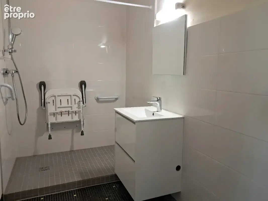 Grand appartement t3 a renover - photo 5