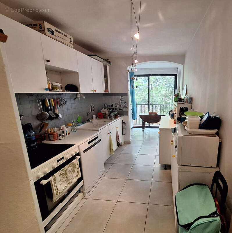 Appartement 4 pièces à vendre à Aix-en-Provence, quartier Tassigny - photo 3