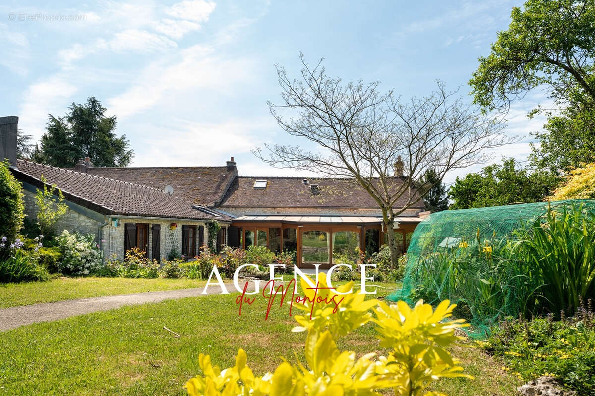 Maison à DONNEMARIE-DONTILLY