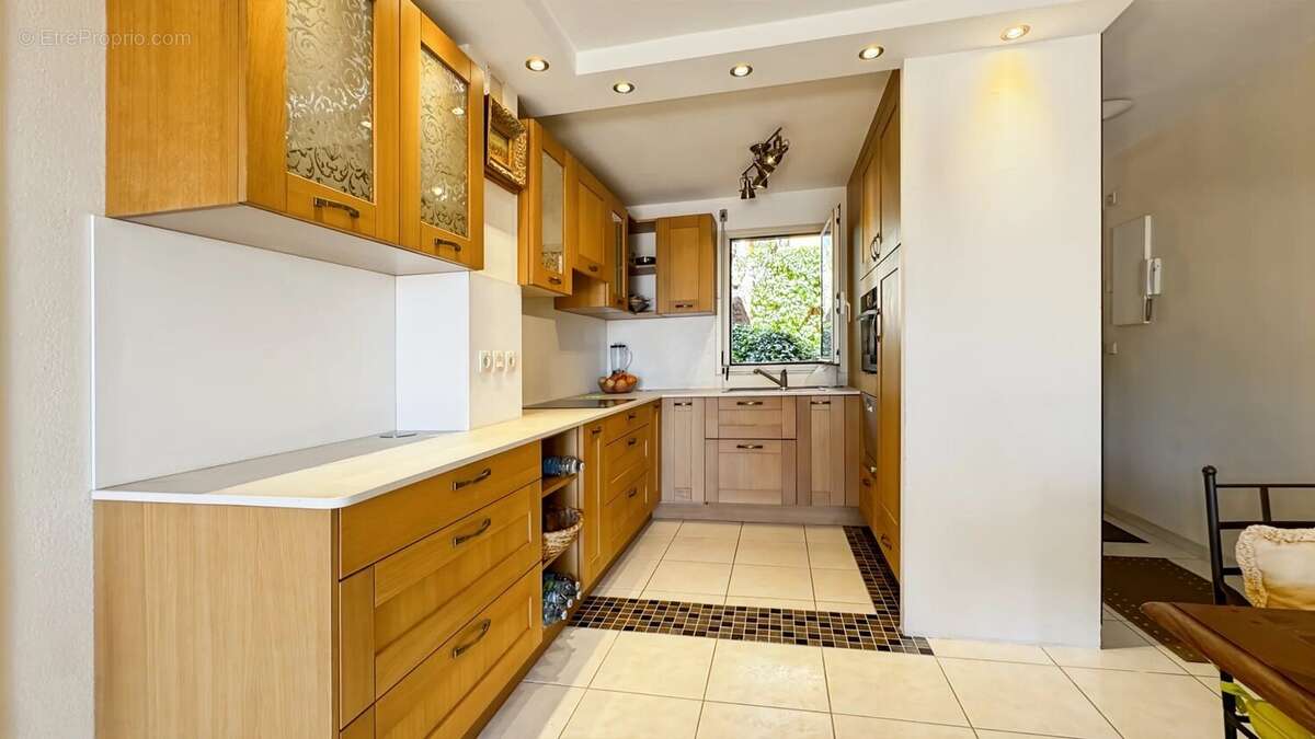Appartement à MANDELIEU-LA-NAPOULE