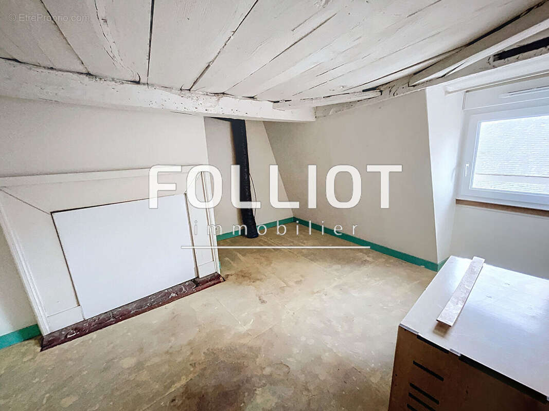 A vendre - Appartement en duplex Fougères 105 m² - Hyper centre - photo 8