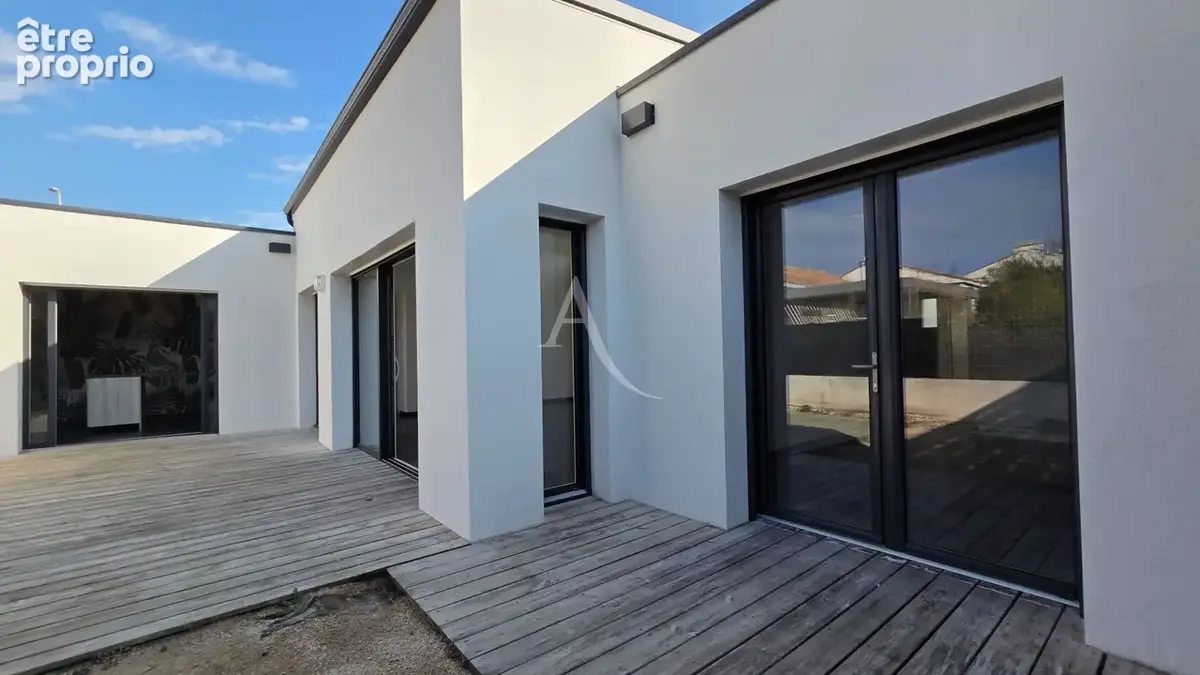 SAINT-GILLES-CROIX-DE-VIE  Maison récente 2019 avec 3 chs - photo 14