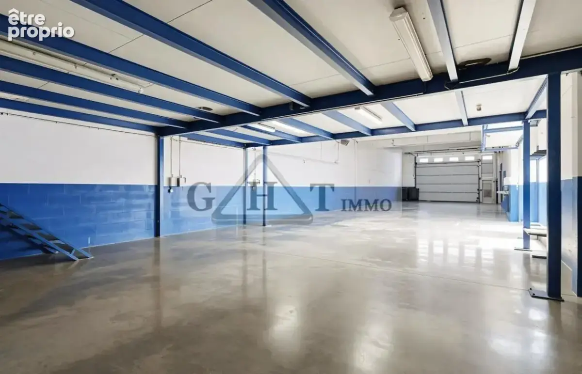Local d'activités 560m2 à louer Montreuil - photo 2