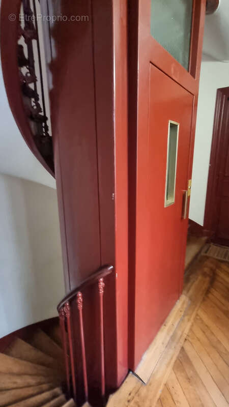 Appartement à PARIS-9E
