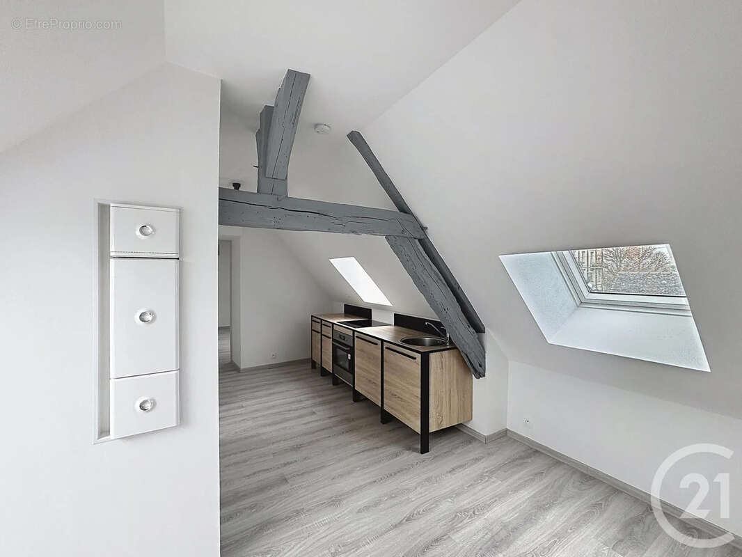 Appartement 28 m² à Sens  - photo 3
