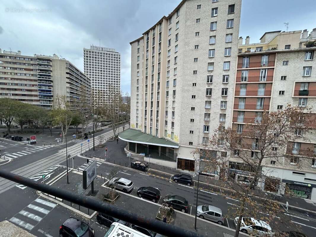 Appartement à MARSEILLE-6E
