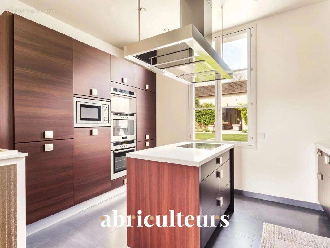 Maison de caractère rénovée avec jardin en vente à Fresnoy-la-Rivière (60127) - photo 5