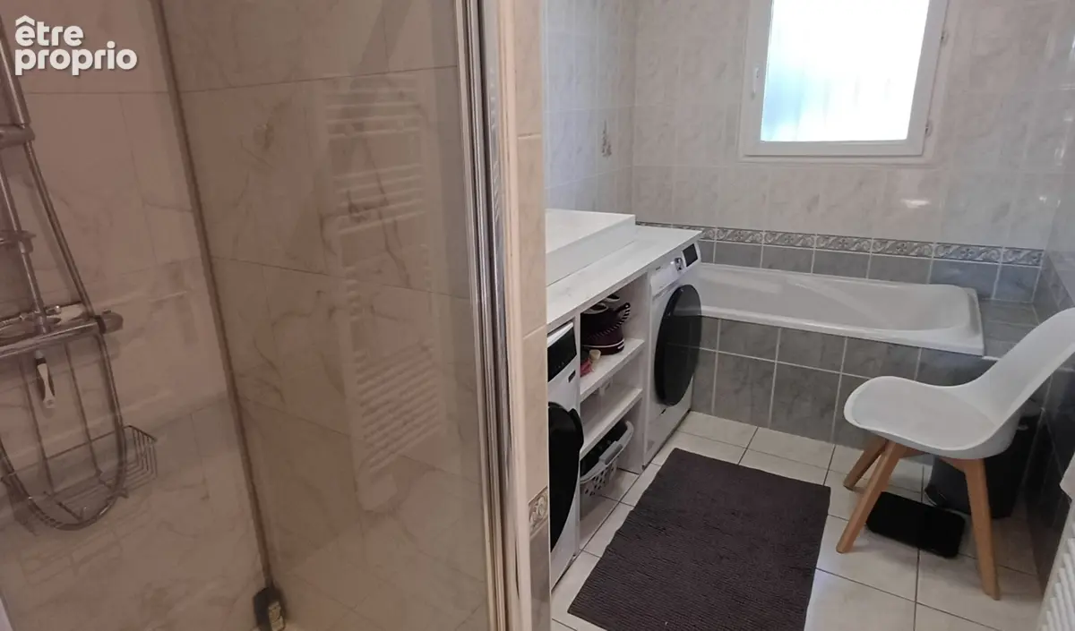 Maison à vendre 6 pièces  (16) ST YRIEIX, 5 chambres, garage, véranda, piscine - photo 5