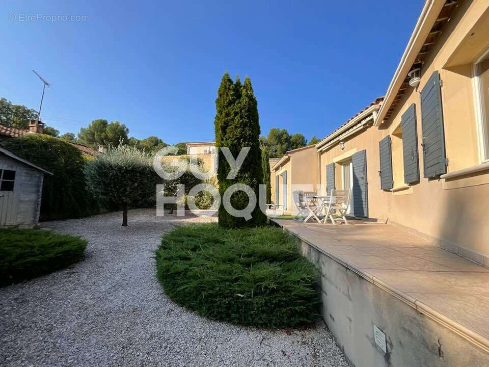 Maison à CHATEAUNEUF-DE-GADAGNE