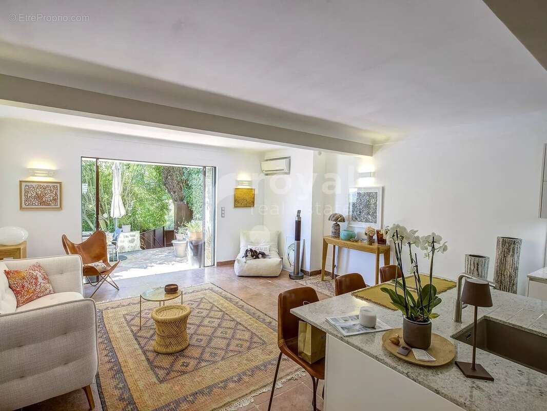 Maison à MOUGINS