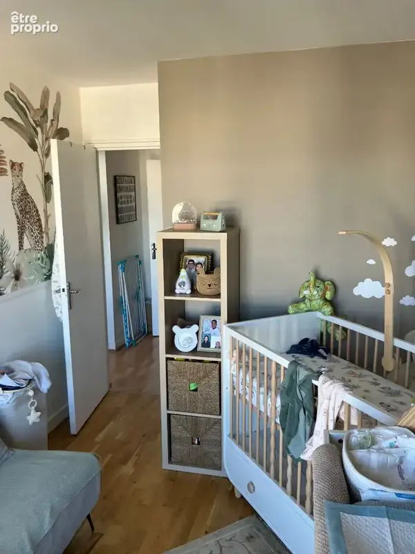 COURBEVOIE - Rue Armand Sylvestre - dernier étage 3 pièces  64m² + balcon 6m² vendu occupé - photo 12
