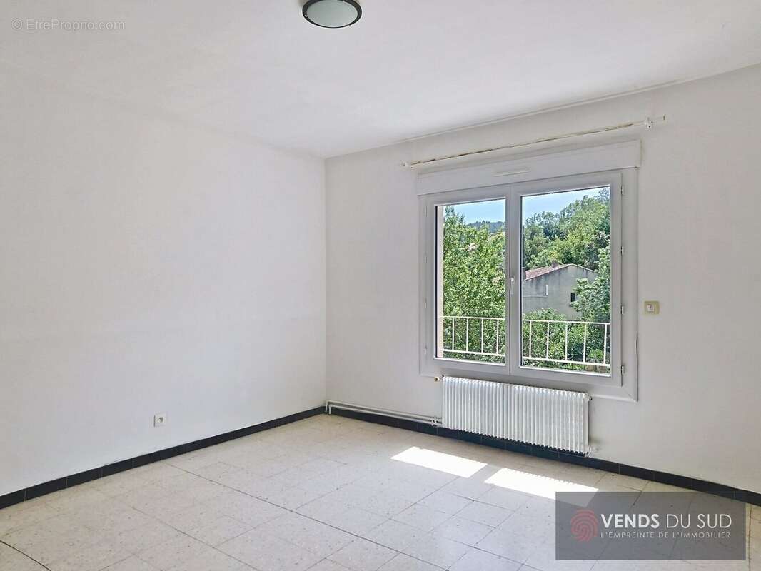Maison à LAMALOU-LES-BAINS