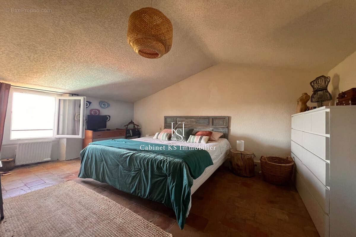Maison 6 pièces 126 m² à vendre à Seillons-Source-D'argens (83470) - photo 9