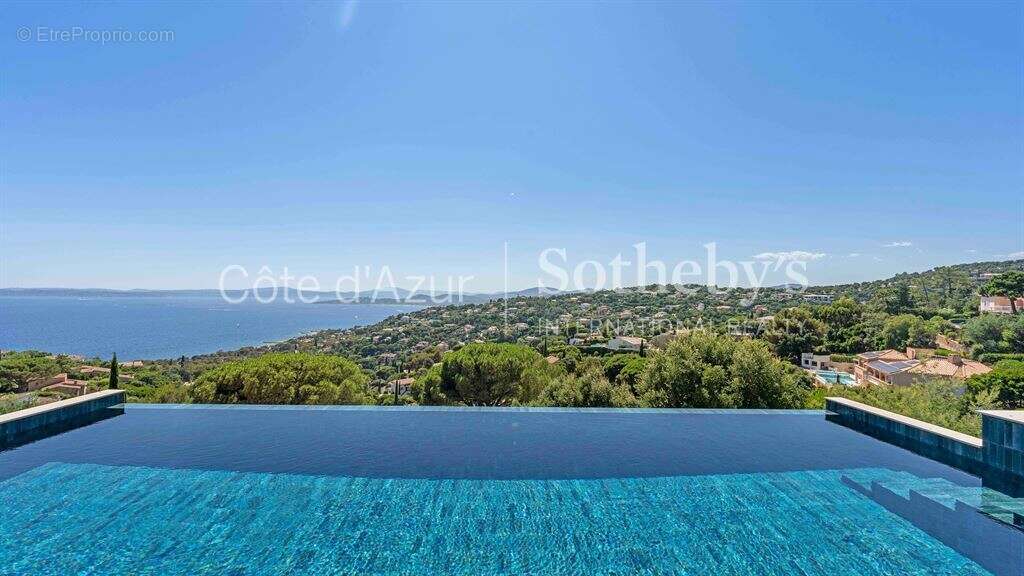 Maison à LES ISSAMBRES