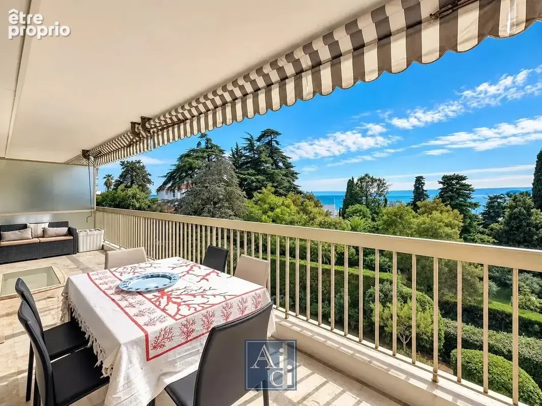 Cannes, élégant 3 pièces avec terrasse et vue mer - photo 1