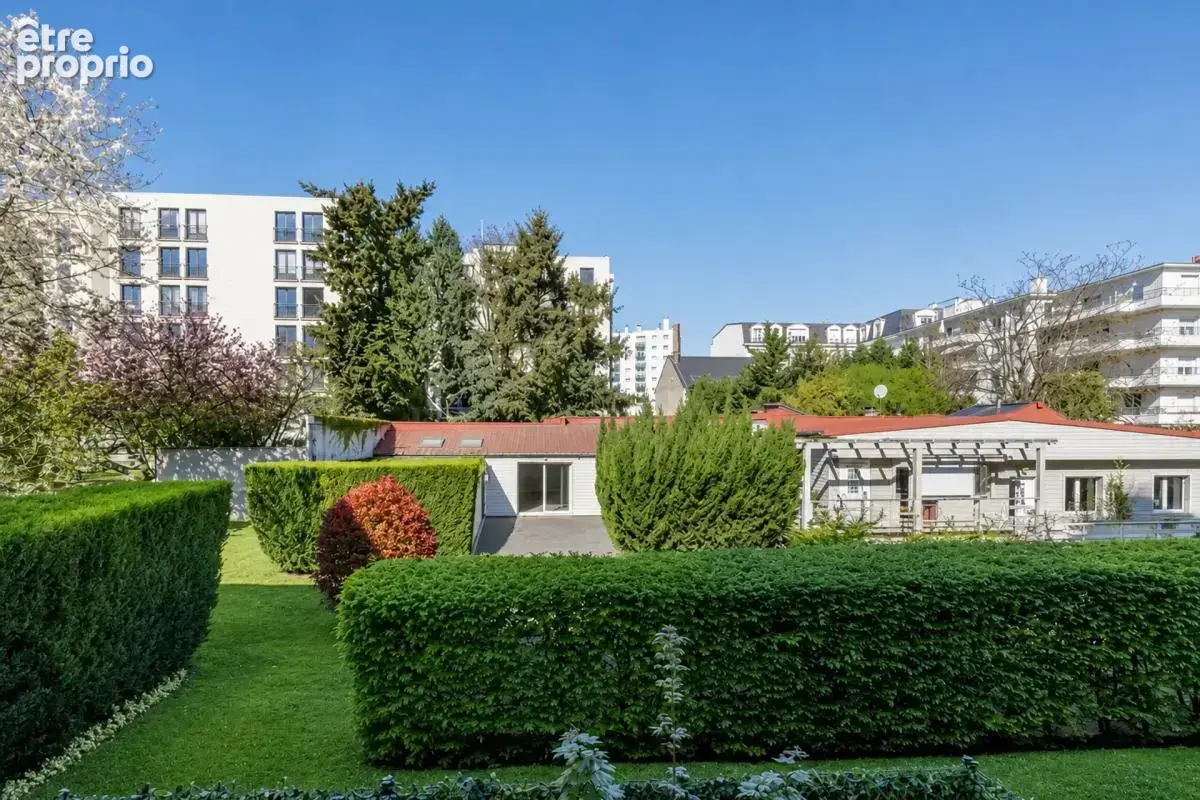 Beau 3 pièces 85 m², grand séjour, balcon, cave + parking - photo 12