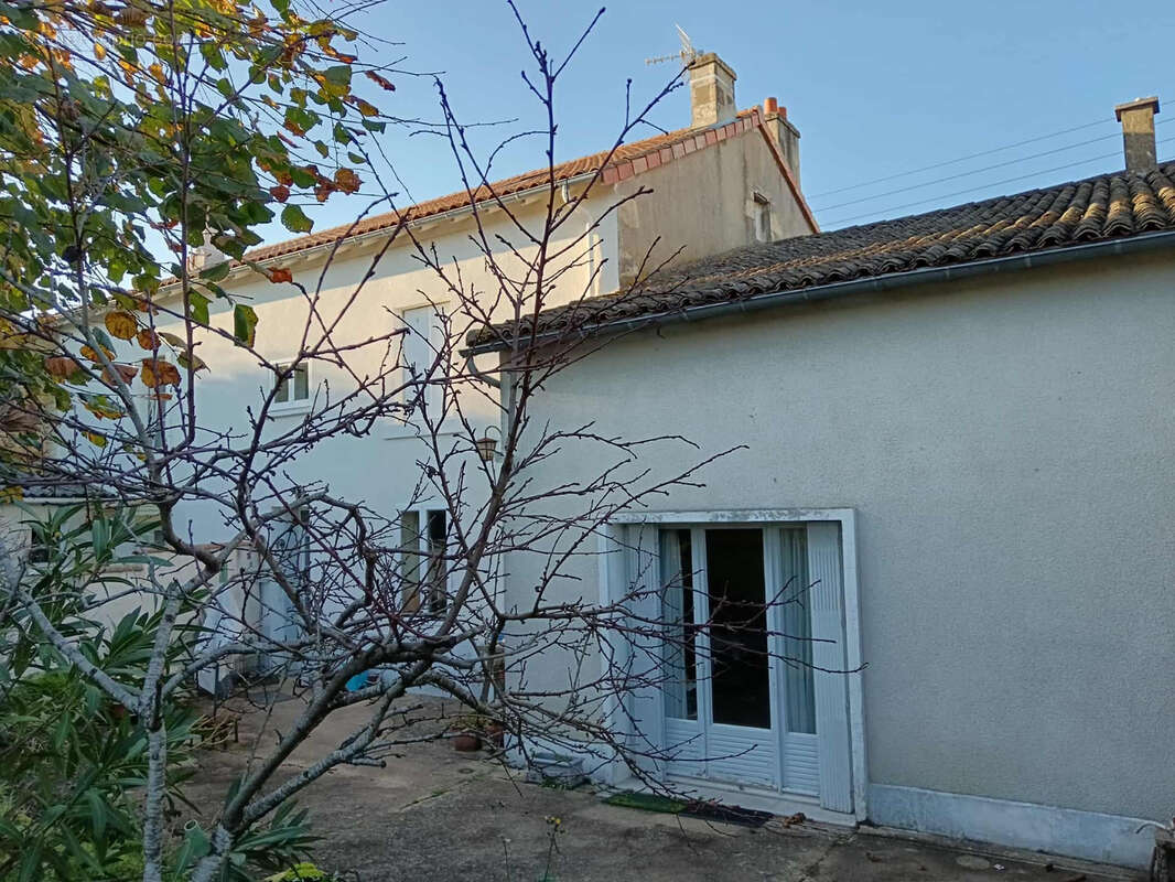 Ensemble immobilier de 2 habitations en centre ville - photo 3