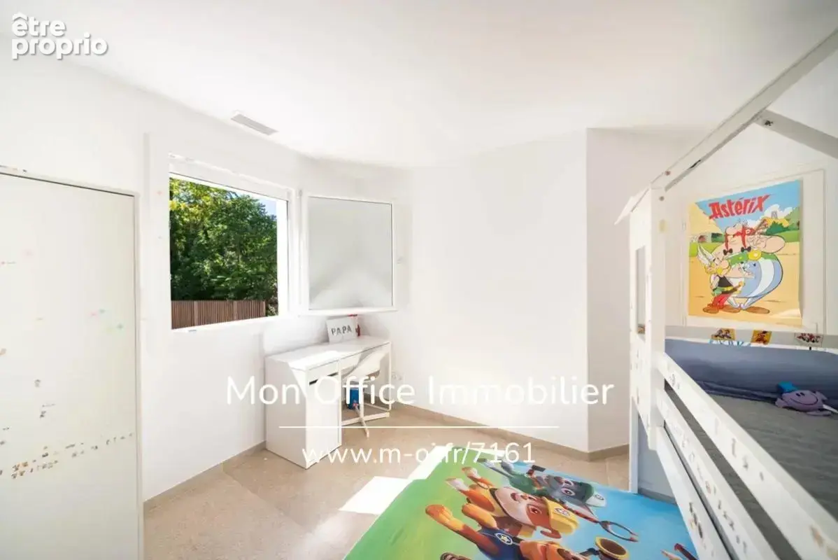 Référence : 7161-PAN - Maison 5 pièces de 120 m² avec piscine à Aix-en-Provence - photo 16