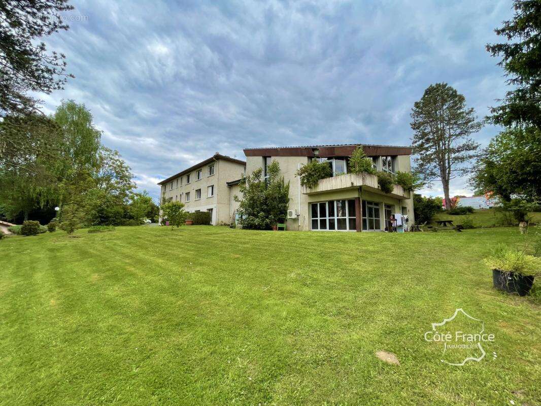 Appartement à PEYRAT-DE-BELLAC